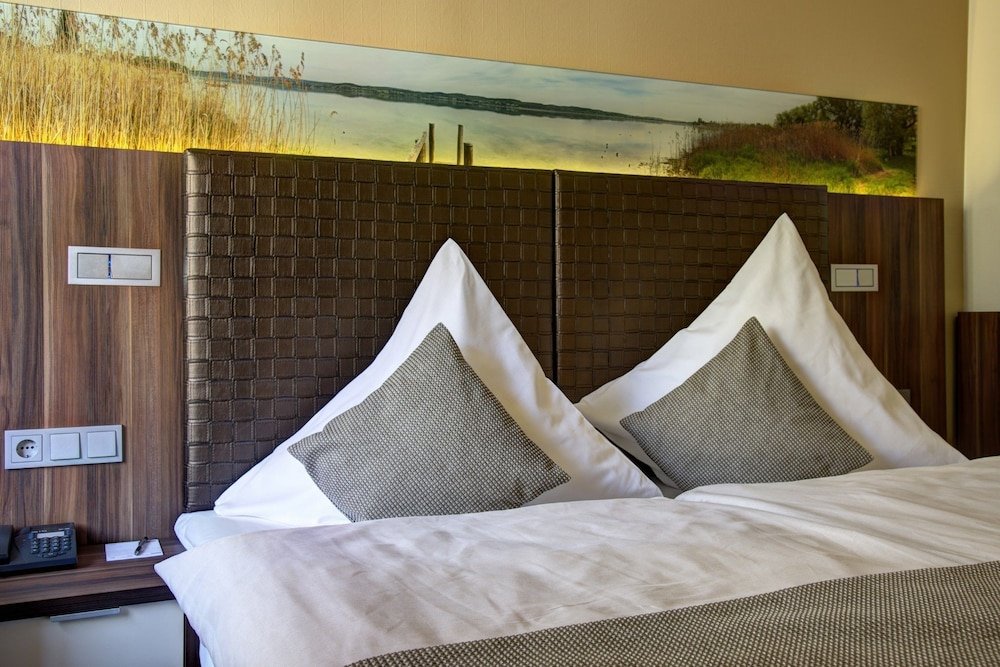 Фото NordWest-Hotel Am Badepark