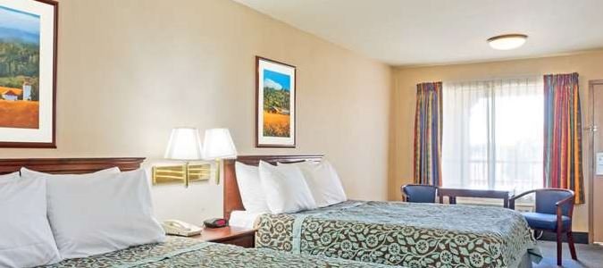 Фото Days Inn by Wyndham Fontana Rialto