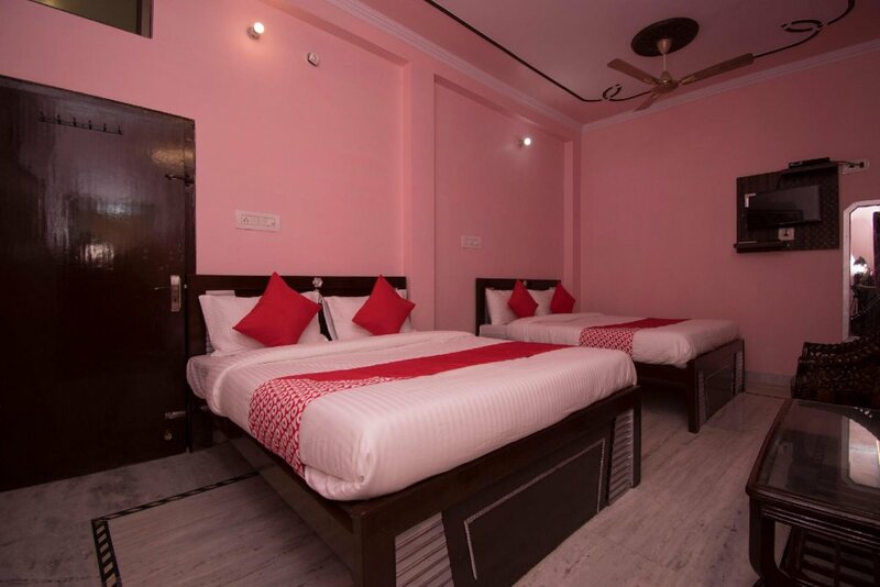 Гостиница Oyo 37375 Hotel Govindam Palaza в Джайпуре