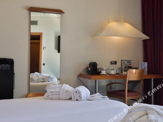 Фото Abba Sants Hotel