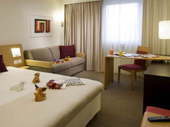 Фото Novotel Lausanne Bussigny
