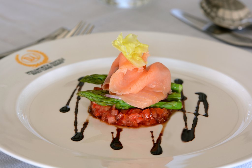 Фото Отель Ngorongoro Oldeani Mountain Lodge