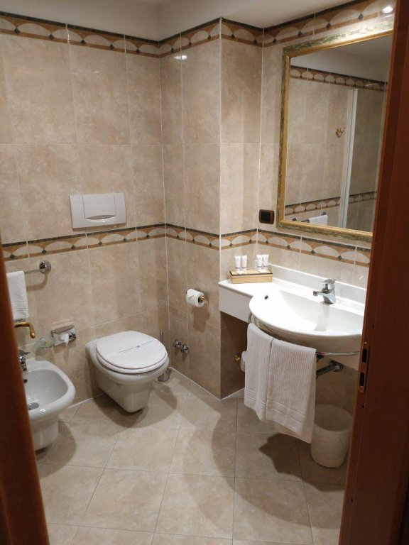 Фото Hotel Mirage, Sure Hotel Collection by Best Western