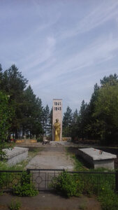 Памятник ВОВ (Омская область, Калачинский район, село Сорочино), жанровая скульптура в Омской области