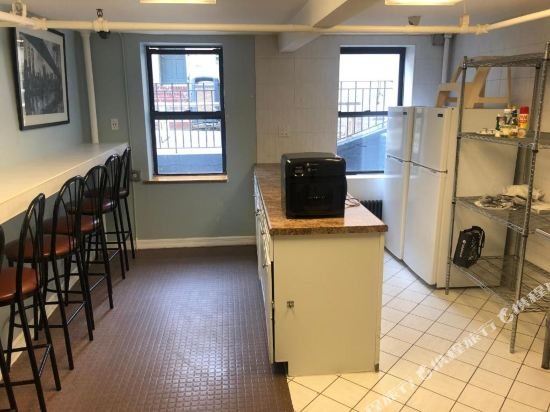 Фото Chelsea International Hostel