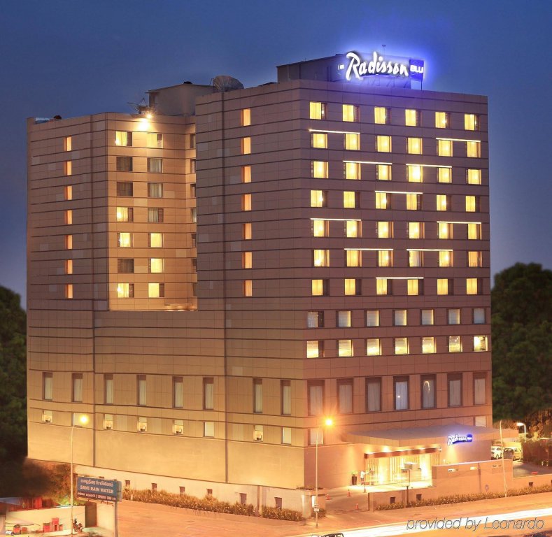 Фото отеля 1