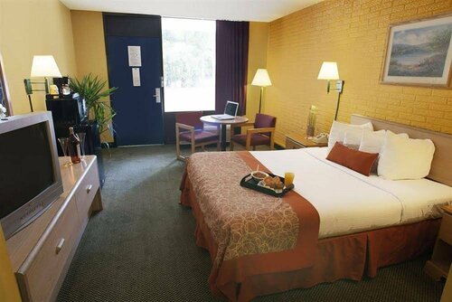 Гостиница Travelodge by Wyndham Savannah Area/Richmond Hill