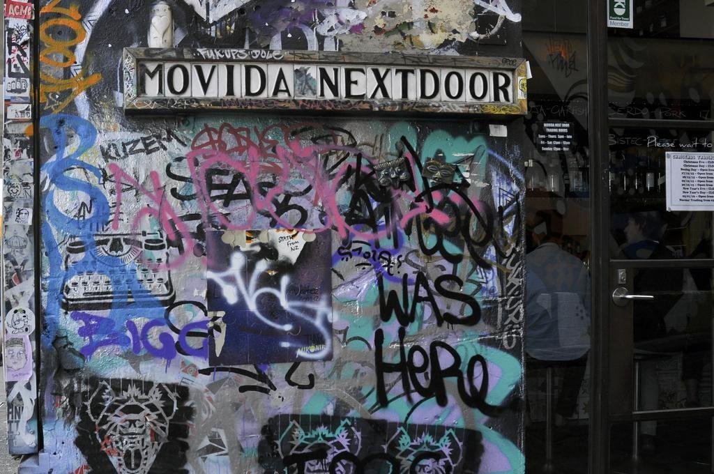 Фото Flinders Street Apartments