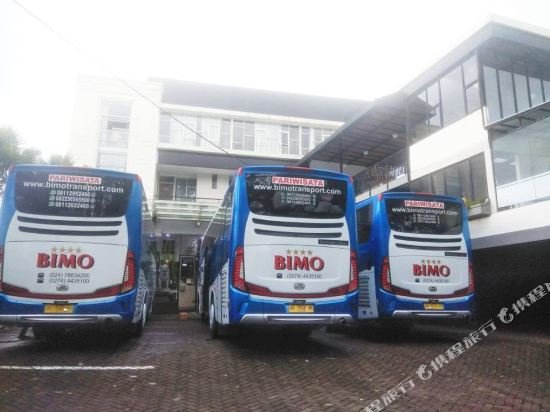 Фото De Wahyu Hotel