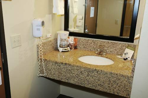 Гостиница AmericInn by Wyndham Sioux Falls в Су-Фолсе