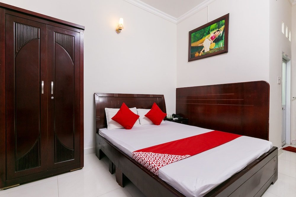 Фото Oyo 486 Nhat Nhat Hotel