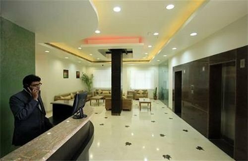 Гостиница Clarks Inn Kaushambi
