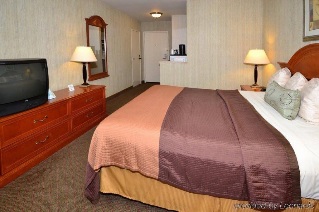 Фото Best Western Airpark Hotel-Los Angeles Lax Airport