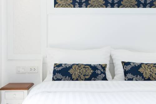 Фото White Ivory Bed & Breakfast