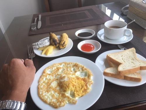 Фото Blue Pearl West Hotel