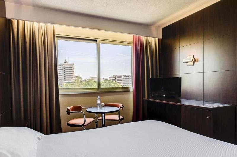 Фото Hotel Des Congres