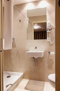 Гостиница Hotel Astrid Caen Centre