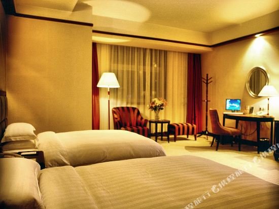 Фото Royal International Hotel