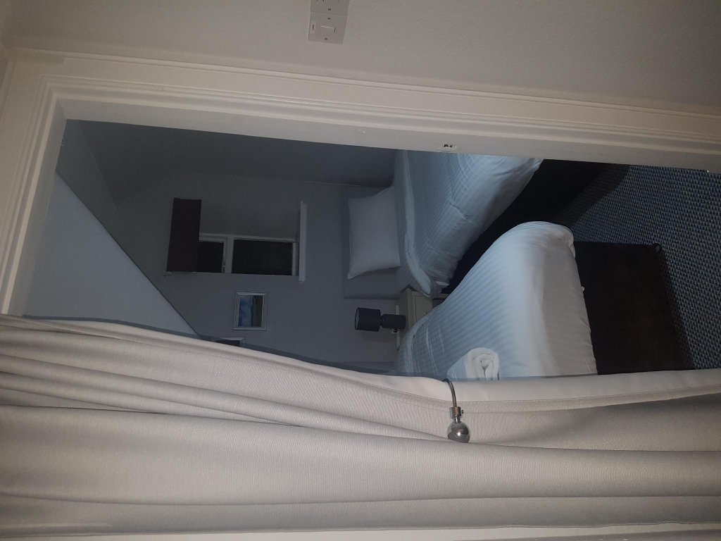 Фото McInnes House Hotel