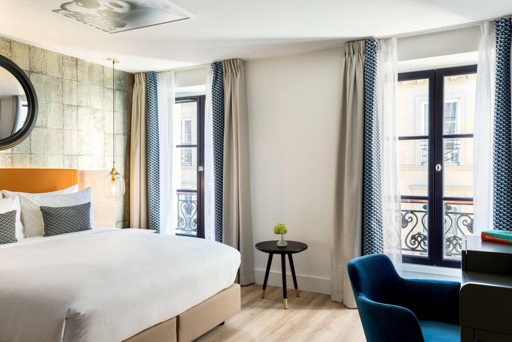 Фото Renaissance Paris Vendome Hotel