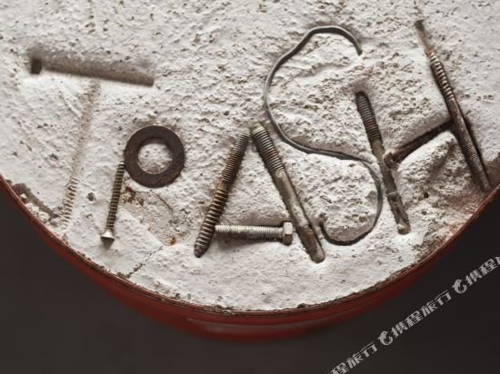 Фото Hotel Trash Deluxe