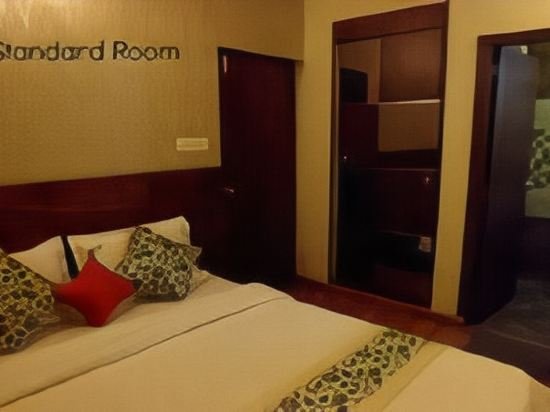 Фото The Majestic Crown