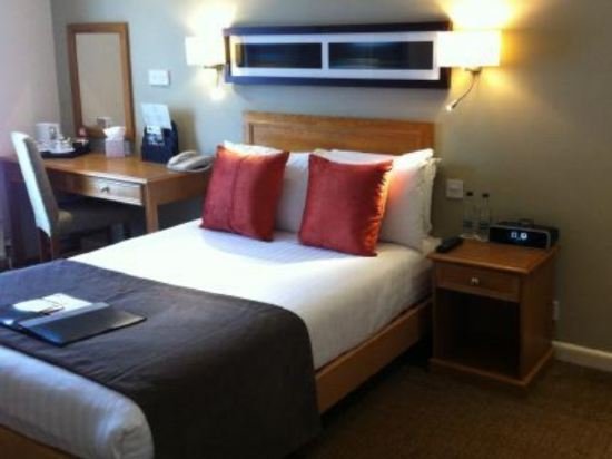 Фото Best Western The Rose & Crown Hotel