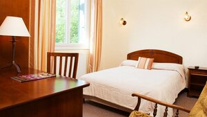 Logis Hotel Le Val du Tech (Occitanie, Pyrénées-Orientales, Arrondissement de Céret, Prats-de-Mollo-la-Preste), hotel