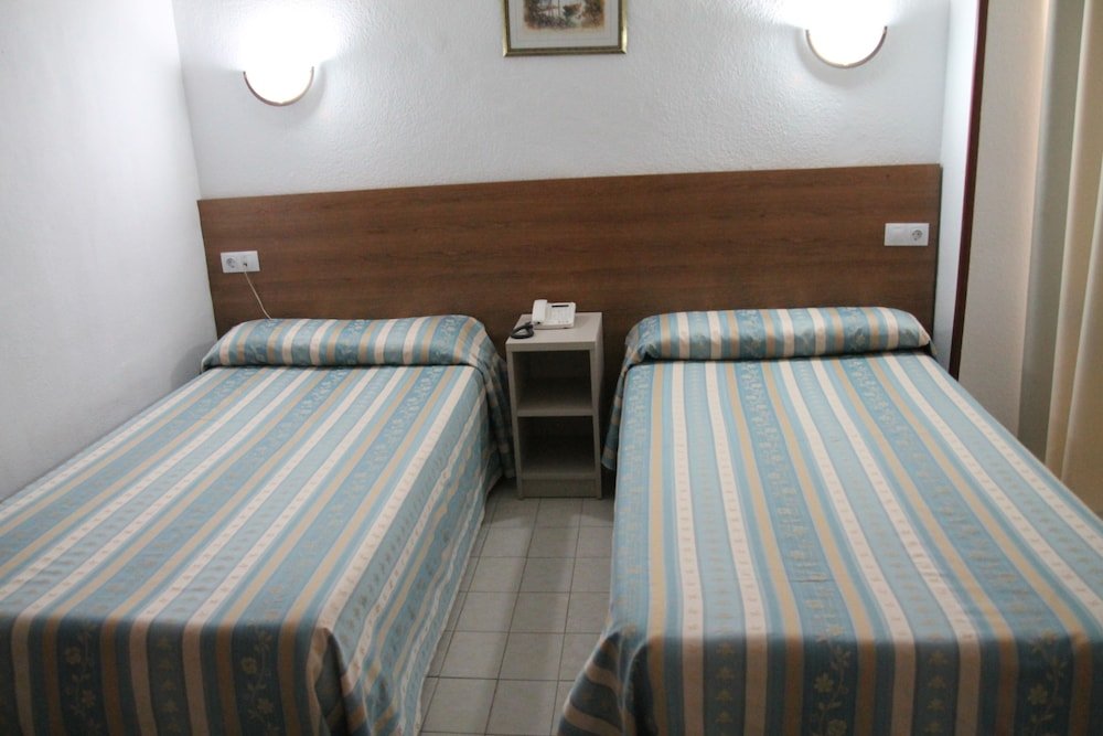 Фото Pensión Terminal