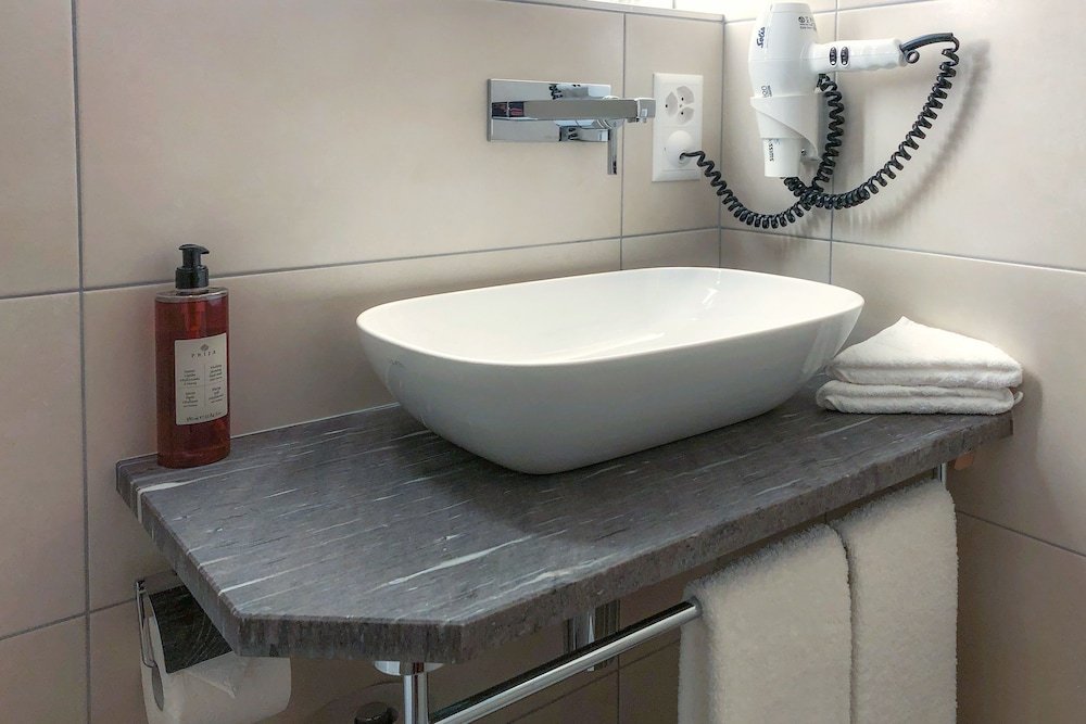 Фото Hotel Löwen Appenzell