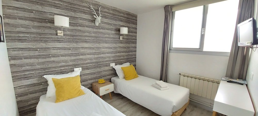 Фото Hotel La Croisette & Restaurant Bistrot Gantier