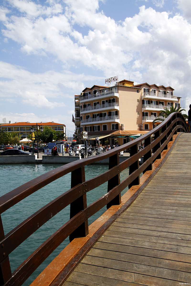 Фото Nirikos Hotel