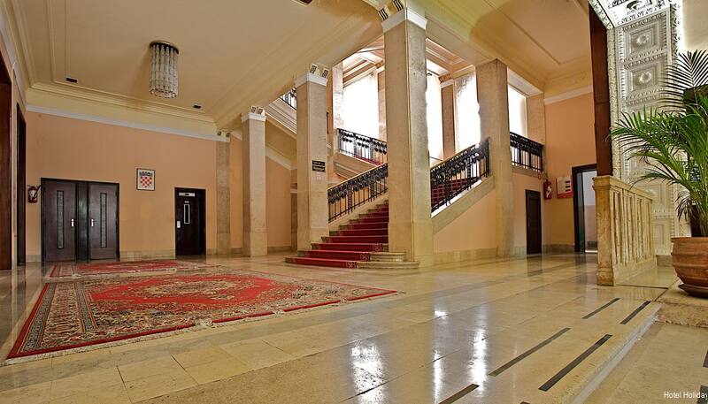 Фото Arena Hotel Holiday