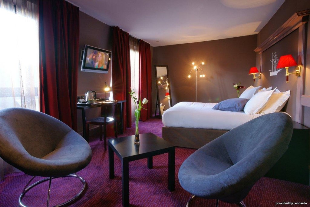 Фото отеля 2