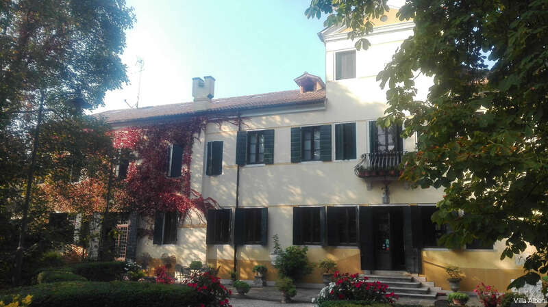 Фото Villa Alberti Hotel