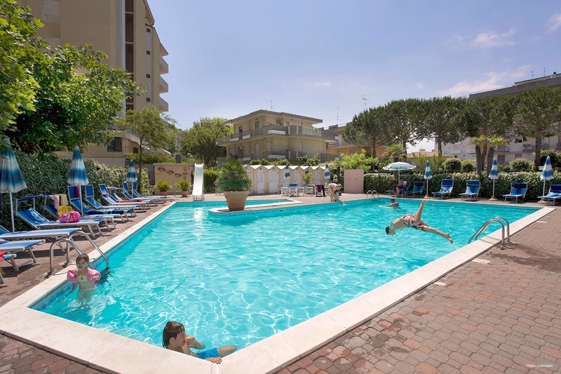 Фото Hotel Colorado Cesenatico