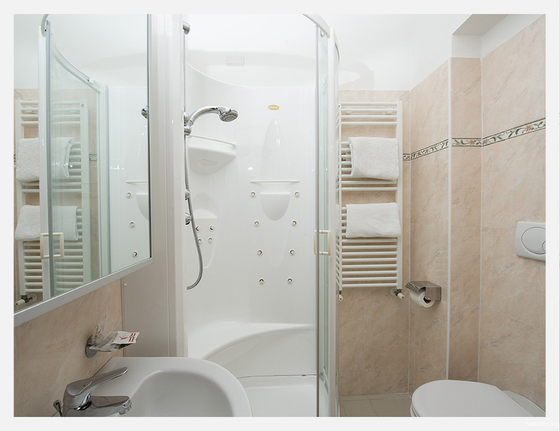 Фото Hotel Villa Linda