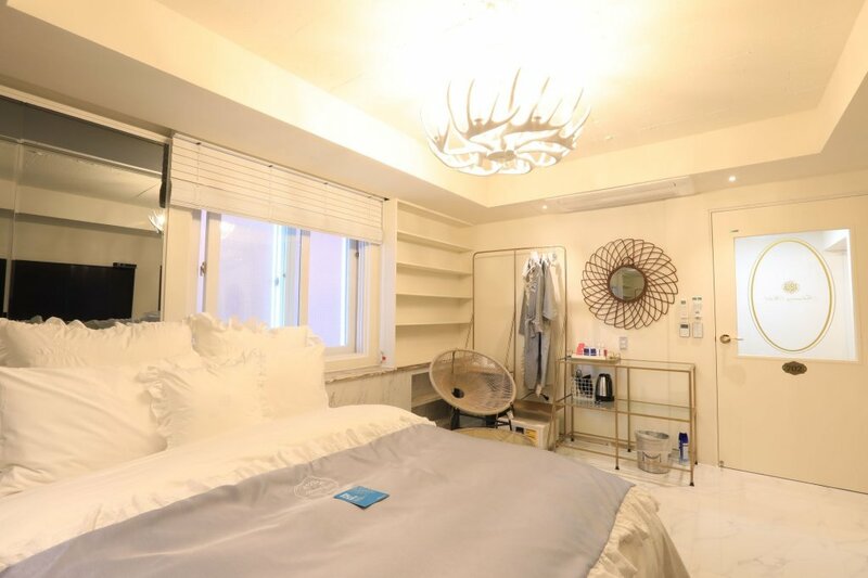 Гостиница Boutique Hotel February SongJeong