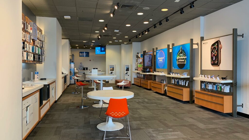Mobile phone store At&t Store, New York, photo