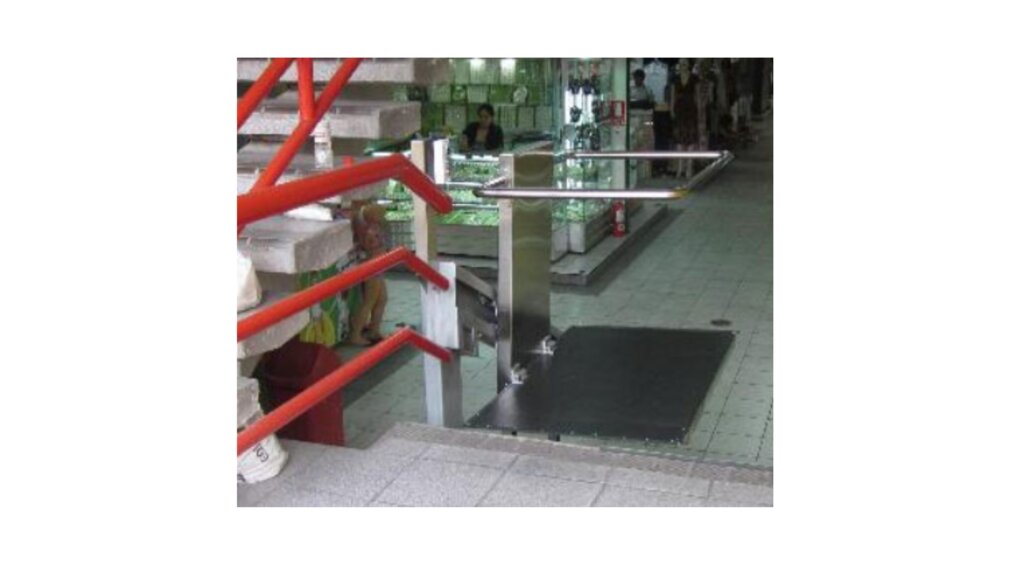 Lifts and equipment J & J Mori Elevators, Lima, photo