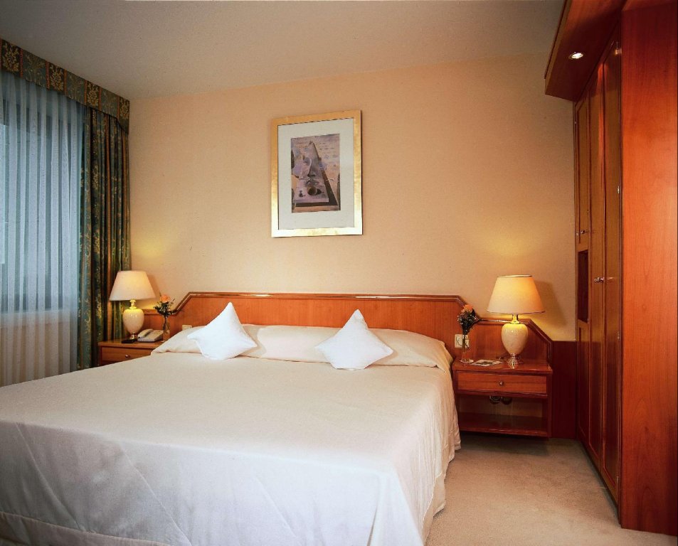 Фото Maritim Airport Hotel Hannover