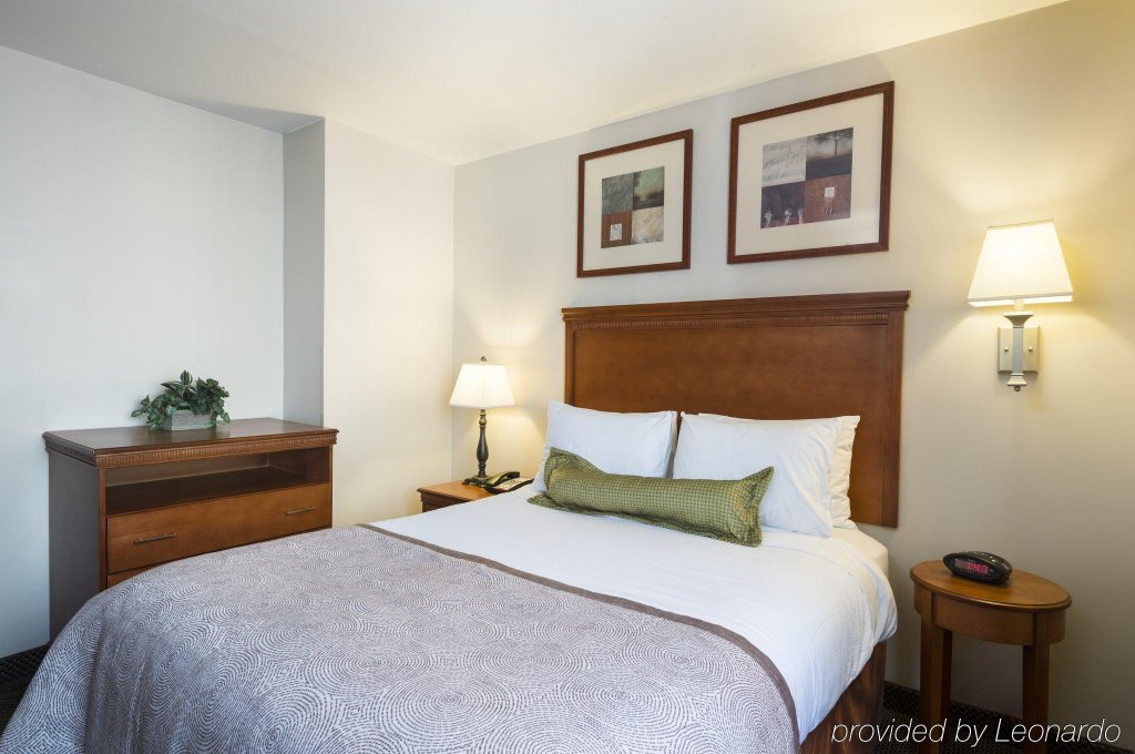 Фото Candlewood Suites New York City-Times Square, an Ihg Hotel