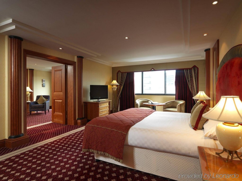 Фото DoubleTree by Hilton Hotel Glasgow Central