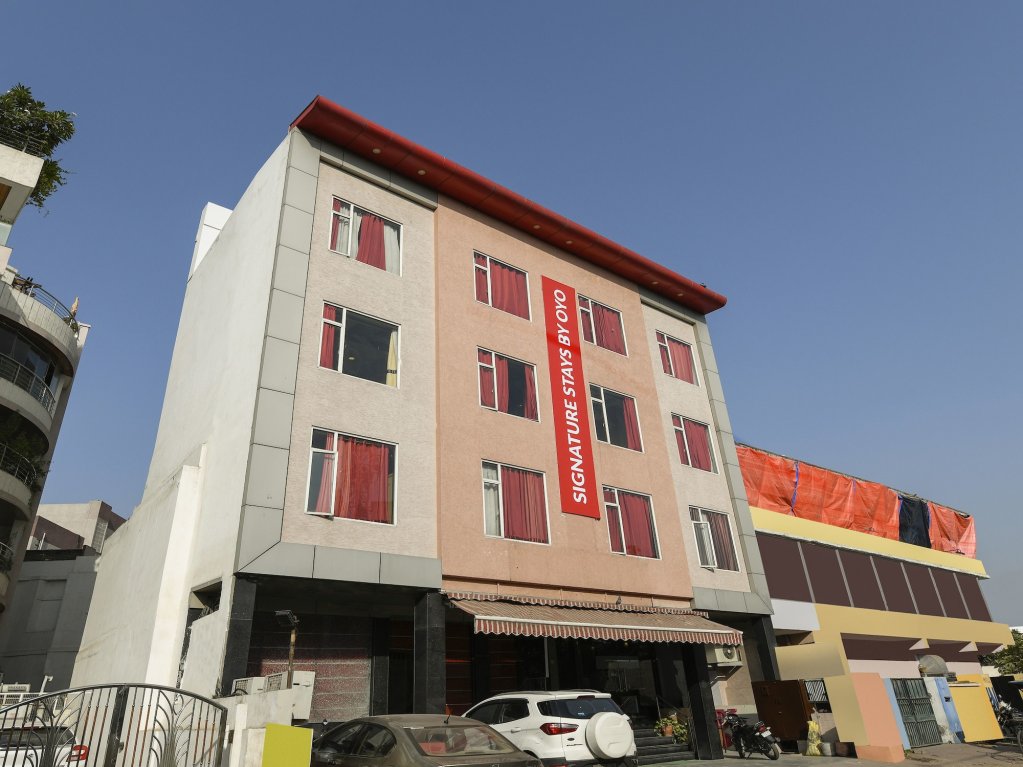 Фото Hotel Aroma Residency