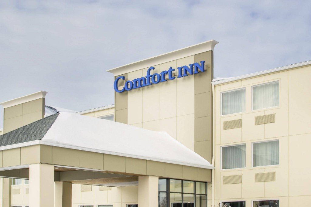 Фото Comfort Inn Mayfield Heights Cleveland East