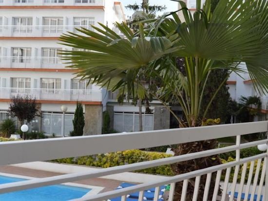 Фото Hotel Garbí Park 