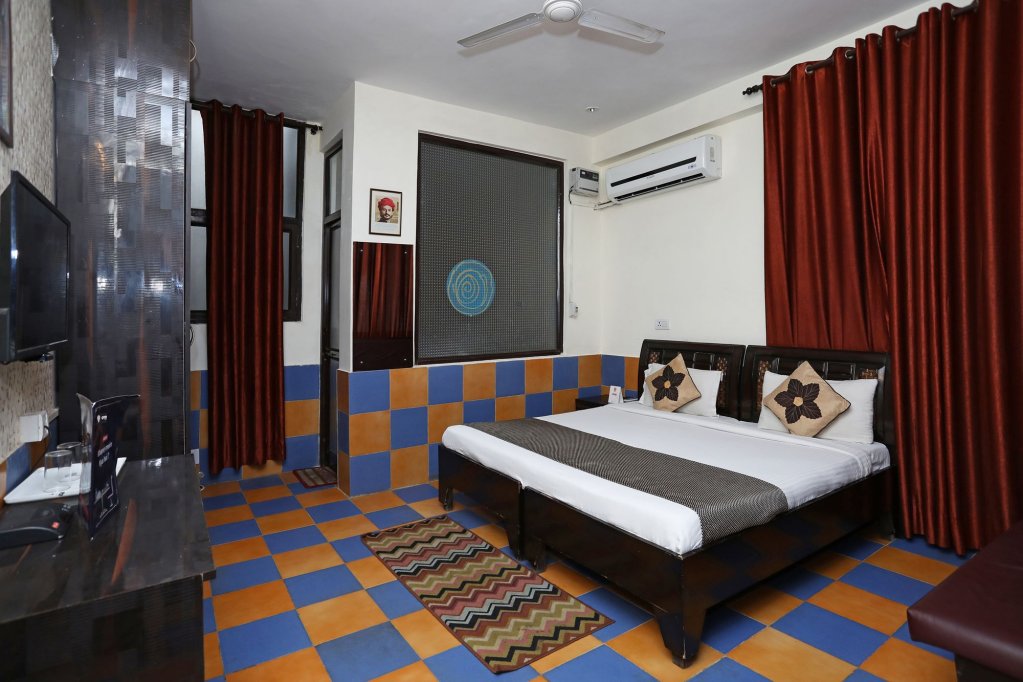 Фото Oyo 9705 Hotel Paradise Residency