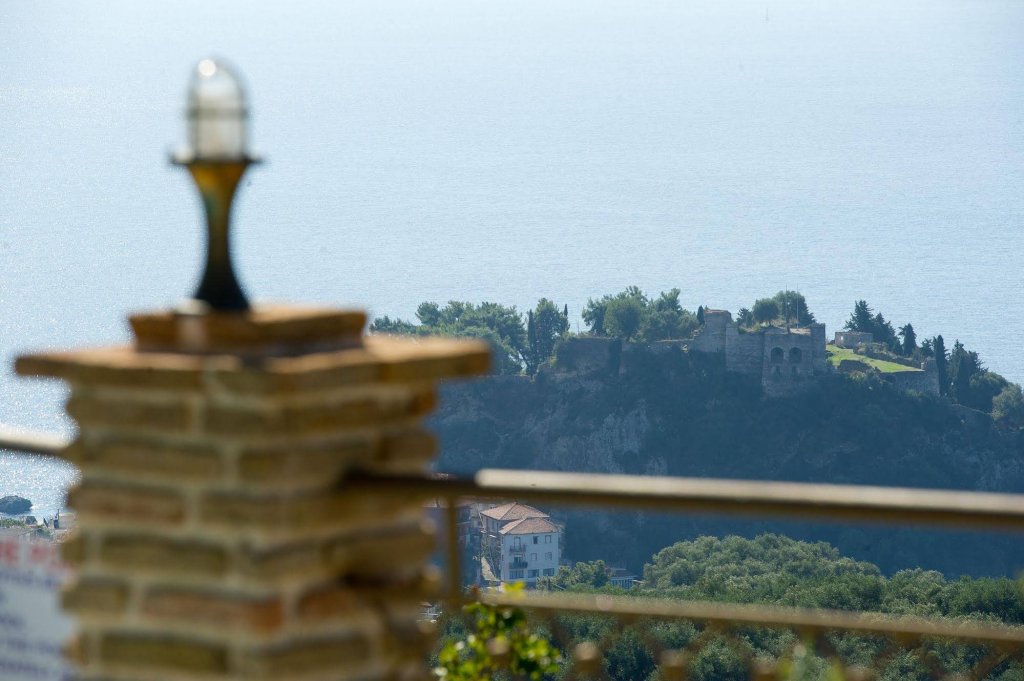 Фото Курортный отель Apolis villas & Suites Resort