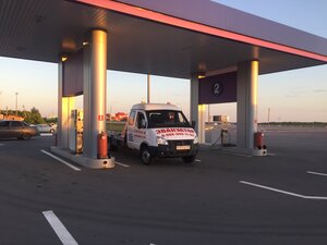 Car Service (Narodnaya ulitsa, 25Б) ، ورشة لتصليح السيارات