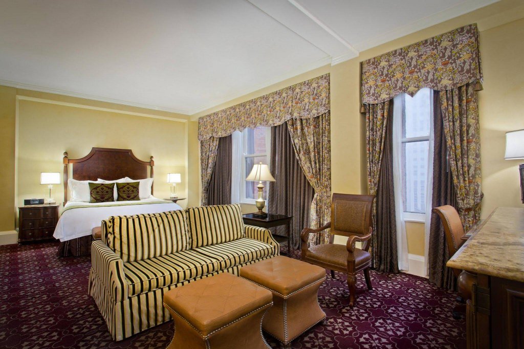 Фото The Roosevelt New Orleans, A Waldorf Astoria Hotel